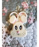 Vintage Baby Nail Clippers In A Bunny Holder - $13.72 CAD