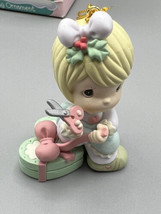 Ornament Precious Moments Enesco Wrapping Gifts Scissors Boxed 1995 China - $9.46