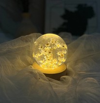 Epoxy Resin White Mini Daisy Nightlight Star Flower Personalized Birthda... - £54.91 GBP