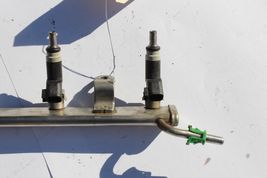 2014 CHRYSLER 200 FUEL RAIL W/ INJECTORS C958 image 3
