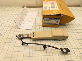 Ford JL7Z-7861203-AU Seat Belt Buckle Receptacle LH Drivers - $104.98