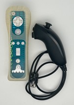 OEM Nintendo Wii White Controller w/Grip &amp; OEM Black Nunchuck - £10.77 GBP