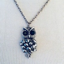 Adorable Beaded Owl Necklace Silver Tone - £11.86 GBP