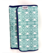 NWT London SOHO New York Green and White with Blue Hanging Makeup Travel... - $33.30 CAD