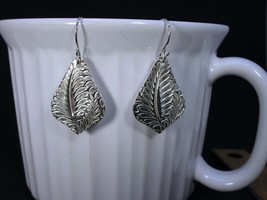 Fine silver(999) earrings. Leaf patterns. Textured and delicate. - £43.26 GBP