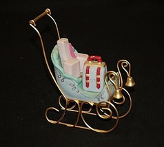 Classic Ceramic Christmas Sleigh Ornament w Packages Inside Xmas Shelf Decor - $12.86