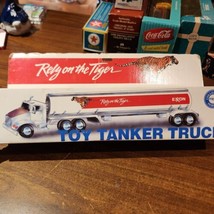 NEW open box Exxon 1992 Rely on the Tiger Tractor Trailer Tanker Truck - £10.66 GBP