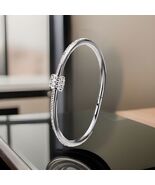 Round Women&#39;s Wedding Bangle Bracelet 14k White Gold Plated 6-7 - $379.91 MXN