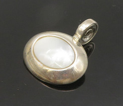 ESPO SIG 925 Silver - Vintage Shiny Mother Of Pearl Oval Dome Pendant - PT17719 - £55.85 GBP