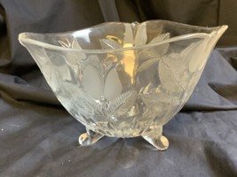 Crystal Frosted Bowl Fifth Avenue Etched Tulips Footed Made In Poland - $23.70