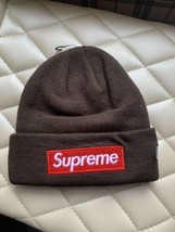 Supreme New Era Box Logo World Famous Beanie FW22 Dark Brown Chocolate - £56.83 GBP