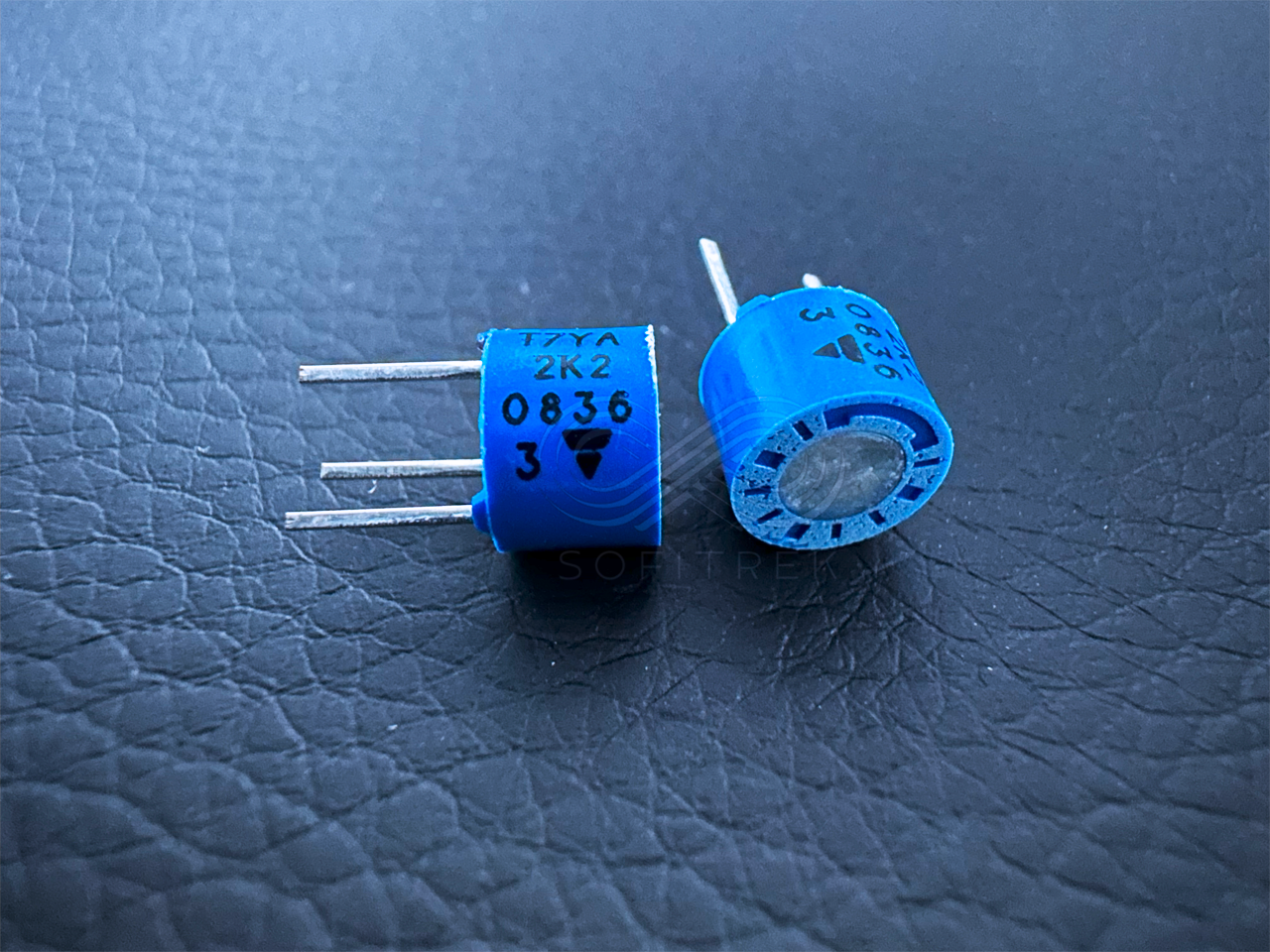 T7YA222MT20 Vishay Sfernice 2.2kOhm Trimmer 7mm Turn-Top PC Pin T7 YA 2K... - $4.00