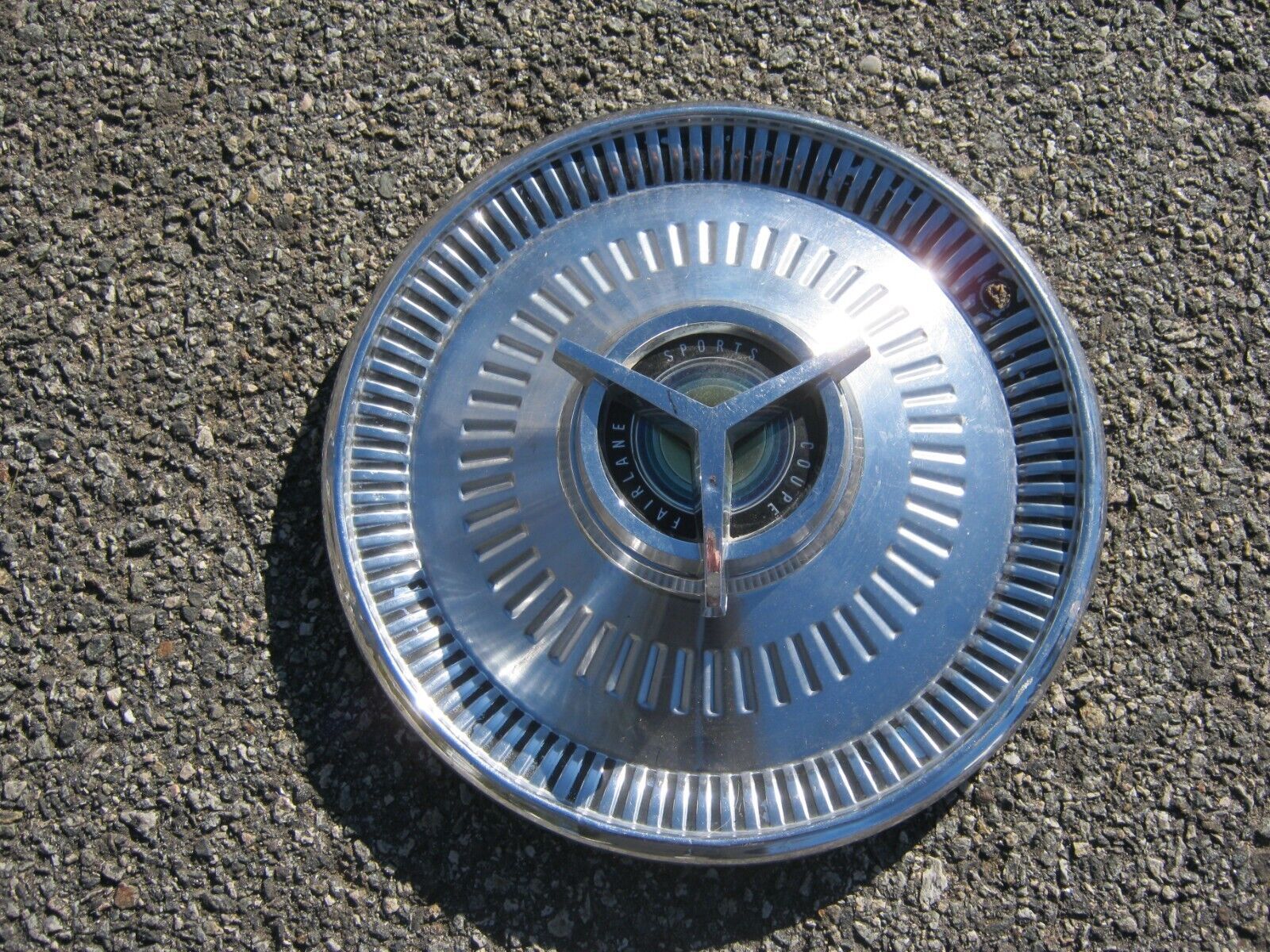 One genuine 1964 Ford Fairlane Sports Coupe 14 inch spinner hubcap wheel cover - $37.05