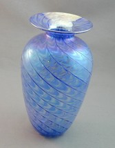 6.25&quot; 1986 Glass Eye Studio Blue Iridescent Pulled Feather Vase - £99.79 GBP
