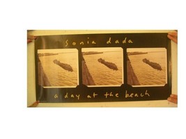 Sonia Dada Poster A Day At The Beach Mint - $493.63 MXN