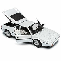 BMW M1 - 1978 1/24 Scale Diecast Metal Model by Welly - WHITE - $29.69