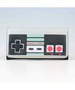 NEW WOMENS ORIGINAL NINTENDO ENTERTAINMENT SYSTEM NES LONG WALLET LEATHE... - $36.00 CAD