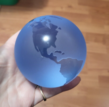 Vintage Art Glass Crystal World Globe Paperweight Frosted Etched Glass C... - $313.52 MXN