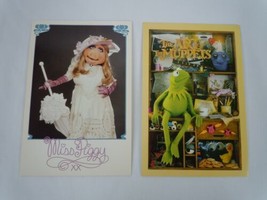 1983 Art Of The Muppets Miss Piggy &amp; Kermit Sitting On Desk Jim Henson Postcards - £5.96 GBP