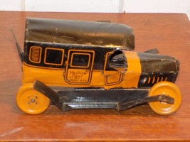 Vintage J. Chein Yellow taxi Tin Toy Car - €63,32 EUR