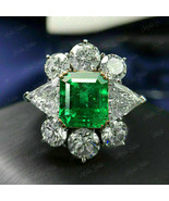 Women&#39;s Bold 5.00 Ct Green Emerald Sterling Silver Halo Engagement Ring - $119.05