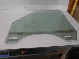 2004 GMC Yukon Front Right RH Passenger side Window Glass - $1,455.66 MXN