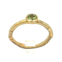 Sterling 18k Yellow Vermeil Bamboo w/ Bezel Set Peridot Ring Sz 5.75 - $1,276.31 MXN