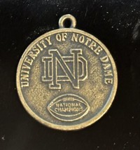 1977 Notre Dame NATIONAL CHAMPIONS Commerative Medallion - $18.52