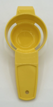 Vintage Tupperware Egg Separator 779-9 Pale Yellow SKU U149 - £10.44 GBP