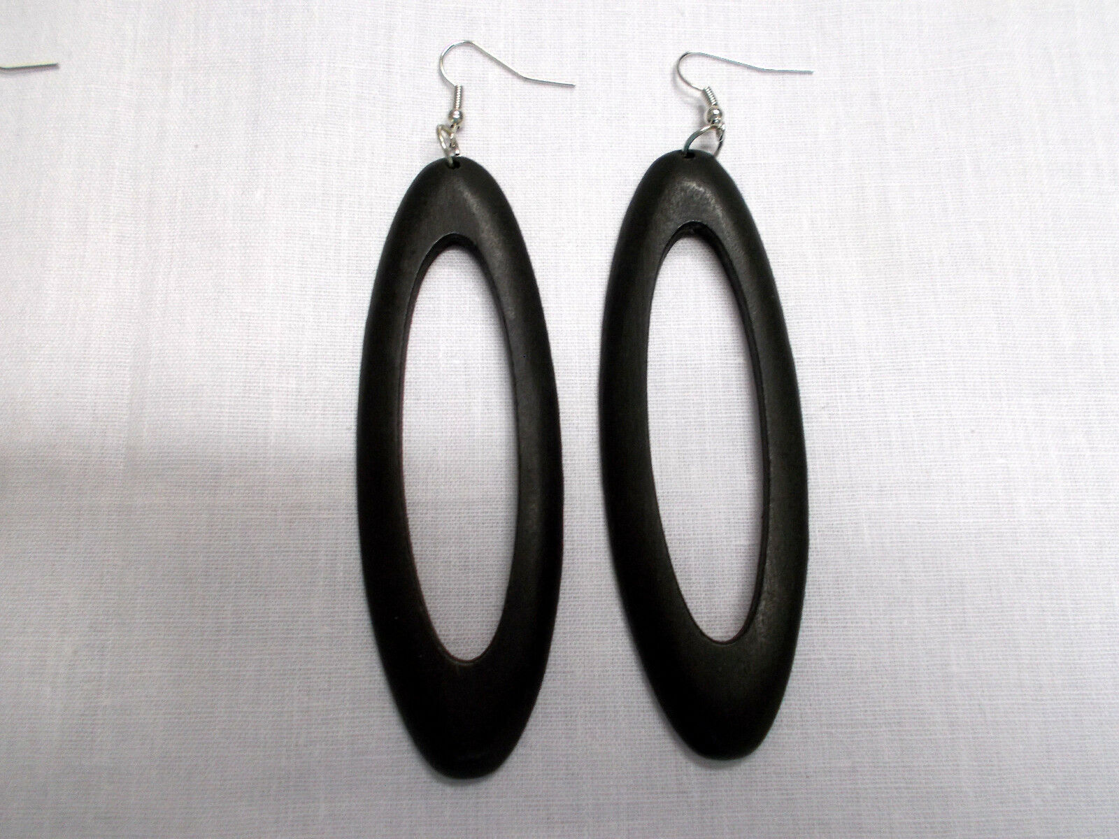 NEW ELEMENTAL BLACK COLOR STAINED WOOD DANGLING LONG OVAL HOOP STYLE EARRINGS - £5.57 GBP