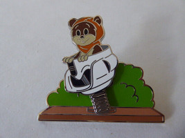 Disney Trading Pins 165574 Wicket the Ewok - Scout Trooper Helmet - Spring R - £26.18 GBP