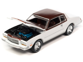 1980 Chevrolet Monte Carlo White and Dark Claret Brown Metallic Top and Hood Lim - £18.69 GBP