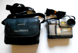 Sony Digital Mavica 8MP Camera MVC-FD83 w/zoom 5.2-15.6mm f=2.0 37 Lens in case - $39.59