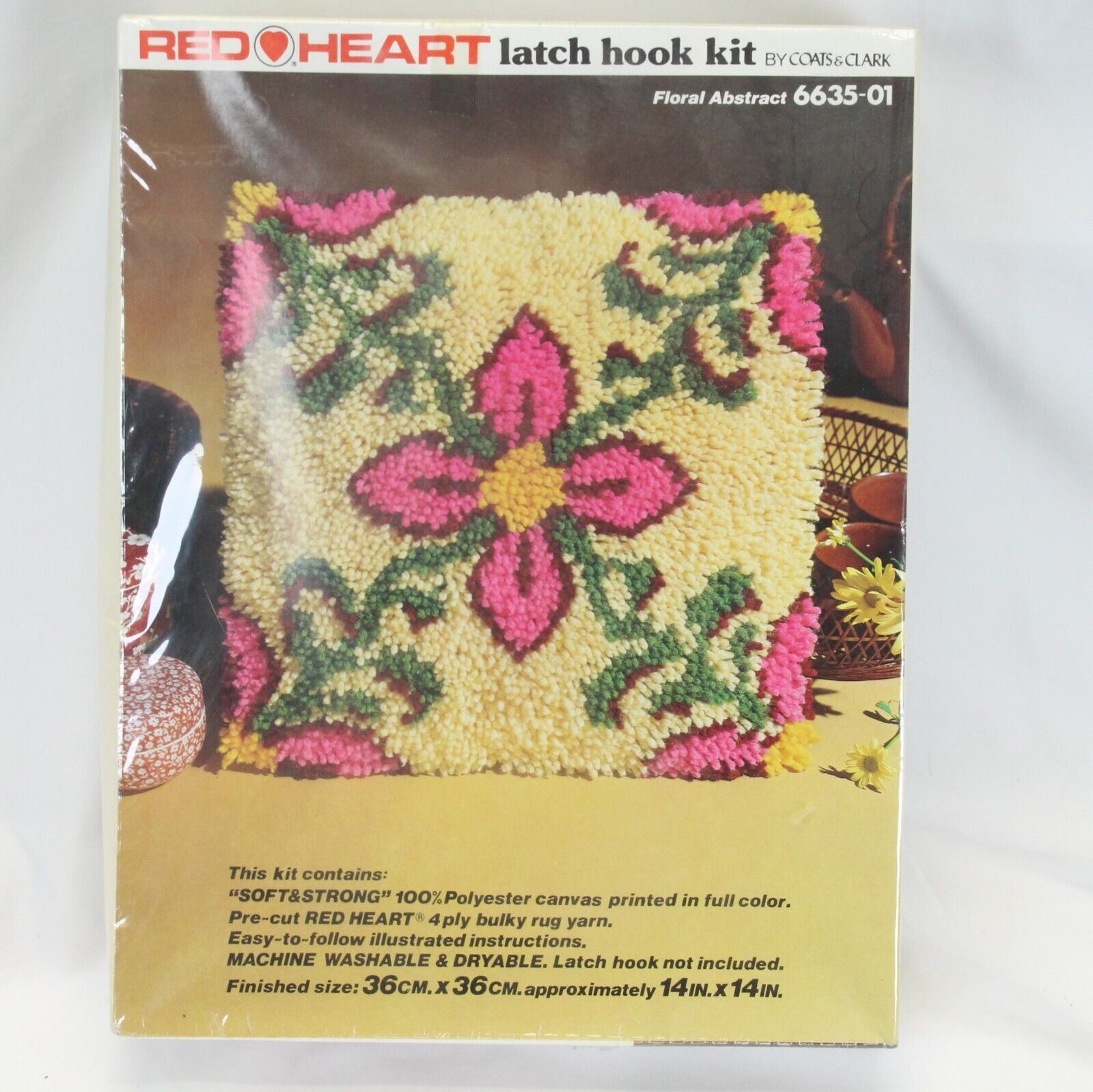 Red Heart Latch Hook Kit Floral Abstract 6635-01  14" x 14" Factory Sealed - $18.61