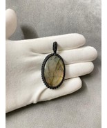 Good Quality Labrodrite Pendent with Amazing black thread work - €10,45 EUR