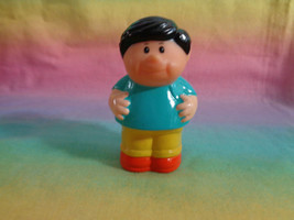 Vintage 1998 Shelcore Replacement Boy with Backpack Black Hair Figure - £1.96 GBP