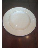 Pier 1 Hand Painted Stoneware 9&quot; Salad Plate martillo crema-Brand New-SH... - $33.56