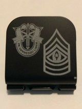 US ARMY SF Crest &amp; Cmd Sgt Mg Stripes Laser Etched Aluminum Hat Clip Brim-it - £9.44 GBP