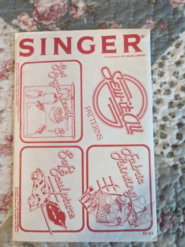 Vintage Singer Sew-It-All Patterns 1978 Fabric Painting Soft Sculpture - $4.94