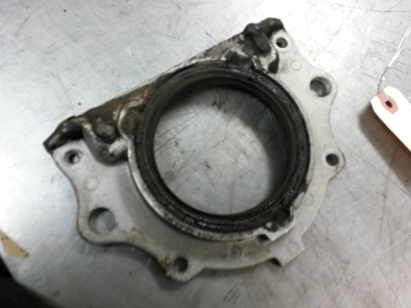 Rear Oil Seal Housing For 96-97 Saturn SL2  1.9 21003926 - $25.94