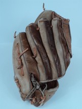 Vintage Spalding Leather Baseball Glove 42-3131 - RHT - $19.24