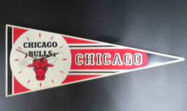 Chicago Bulls P &amp; K Products VTG 1987 Pennant Wall Clock Michael Jordan - WORKS - £17.76 GBP
