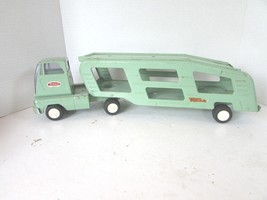 VTG 1960&#39;S TONKA PRESSED STEEL CAR TRAILER AND CAB GREEN 18&quot;L MOUND MINN S1 - $47.38