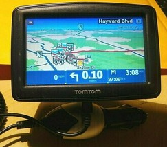 TomTom START 40 GPS NAVIGATOR BUNDLE W. CAR CHARGER &amp; MOUNT - $23.11