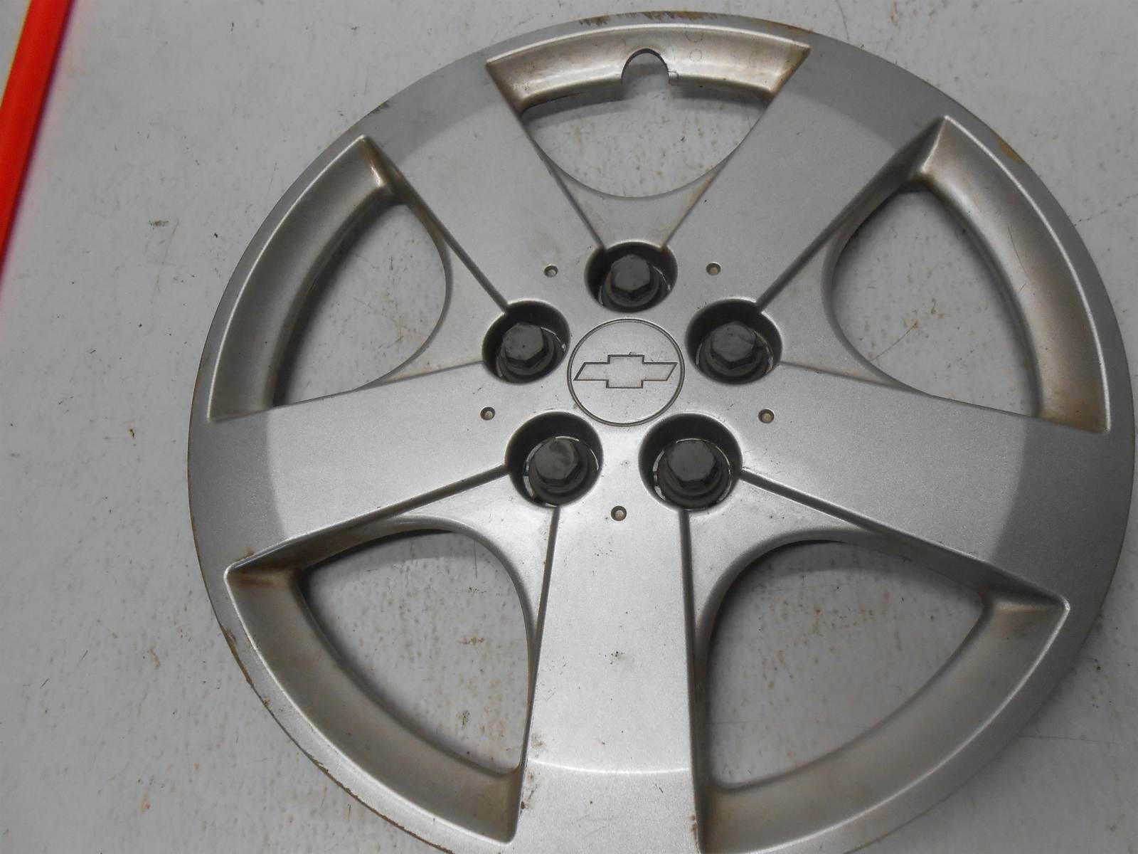 Chevrolet Cavalier 2003-2005 15&quot; OEM Hubcap Wheel Cover over 9594665 - $32.99