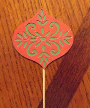 Lot of 12 Christmas Ornament Cupcake Toppers! Select background color - $5.40 CAD