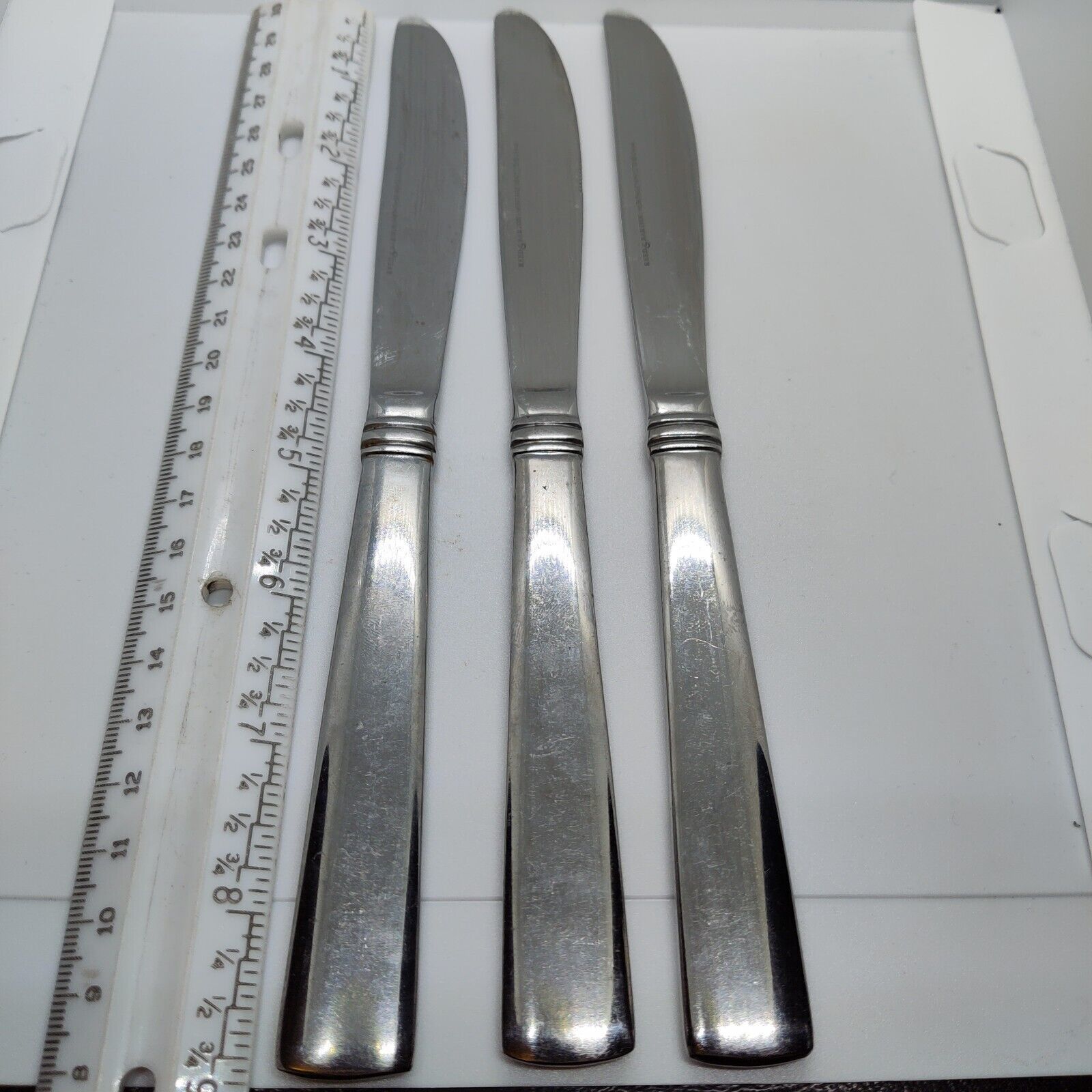 Reed &amp; Barton Regent Stainless 3 Dinner Knives Heritage Mint Flatware - $7.98
