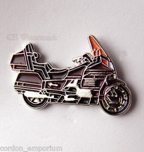 Honda GL1500 Maroon Motorcycle Biker Lapel Pin Badge 1 Inch - £4.50 GBP