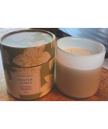 Draper James Sea Grass Hand Poured Scented Candle 14 Oz - $638.36 MXN