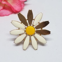 Vintage Flower Floral White Yellow Enamel Gold Tone Pin Brooch - $16.95